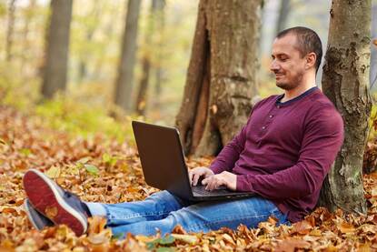 Man met laptop